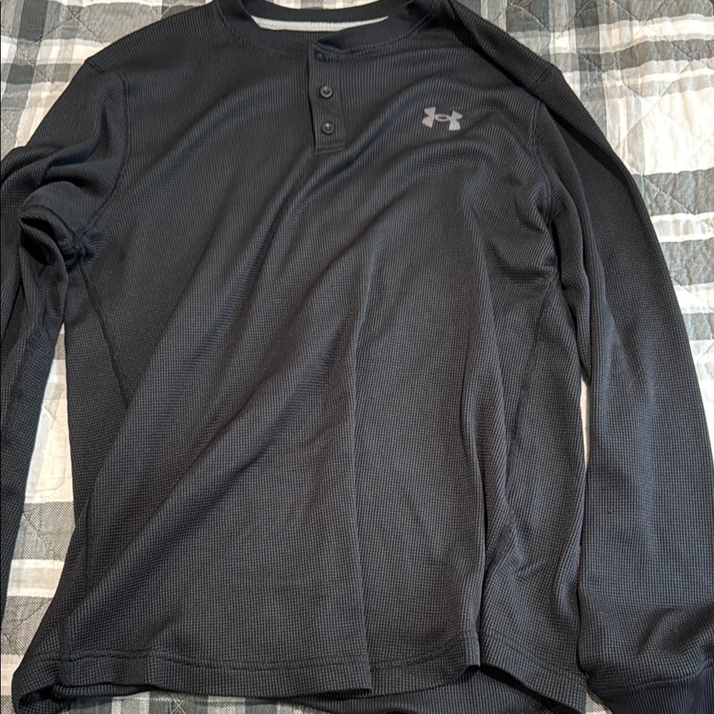 Black Under Armour Woven Base Layer Long Sleeve L
